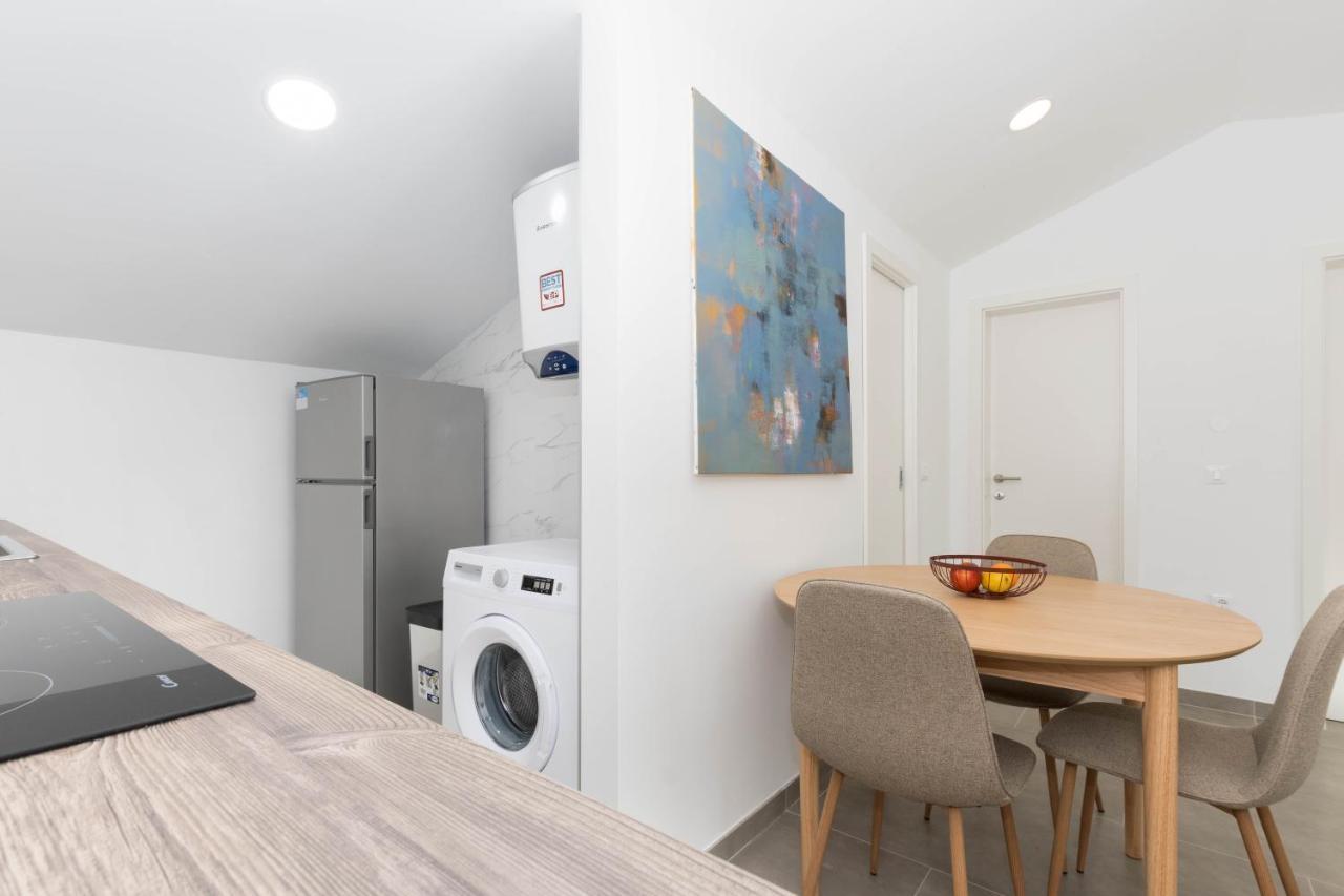 Apartment Eros Šišan Eksteriør billede