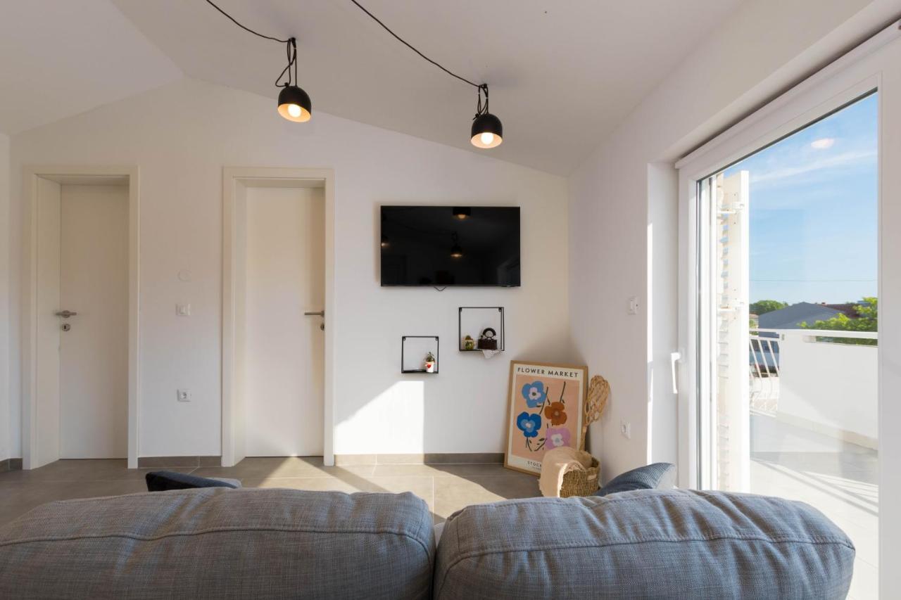 Apartment Eros Šišan Eksteriør billede